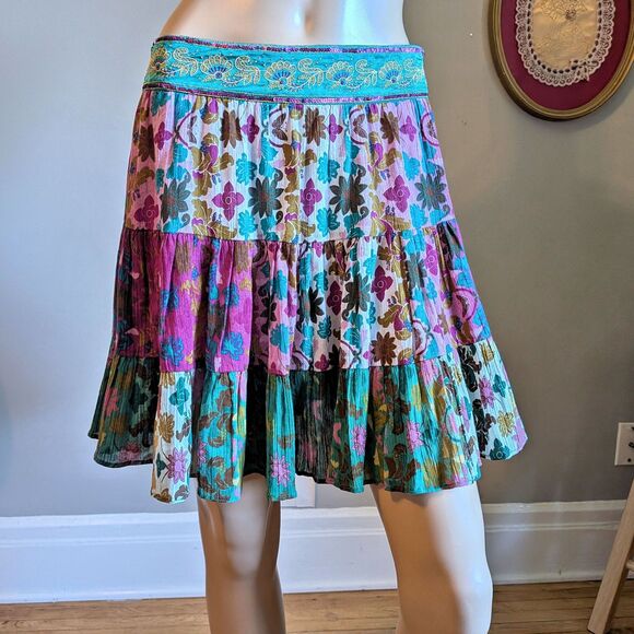 Vintage Y2K DKNY Jeans Mini Skirt Prairie Embroidered Sequin Boho Fairy Size 7 - Picture 9 of 12